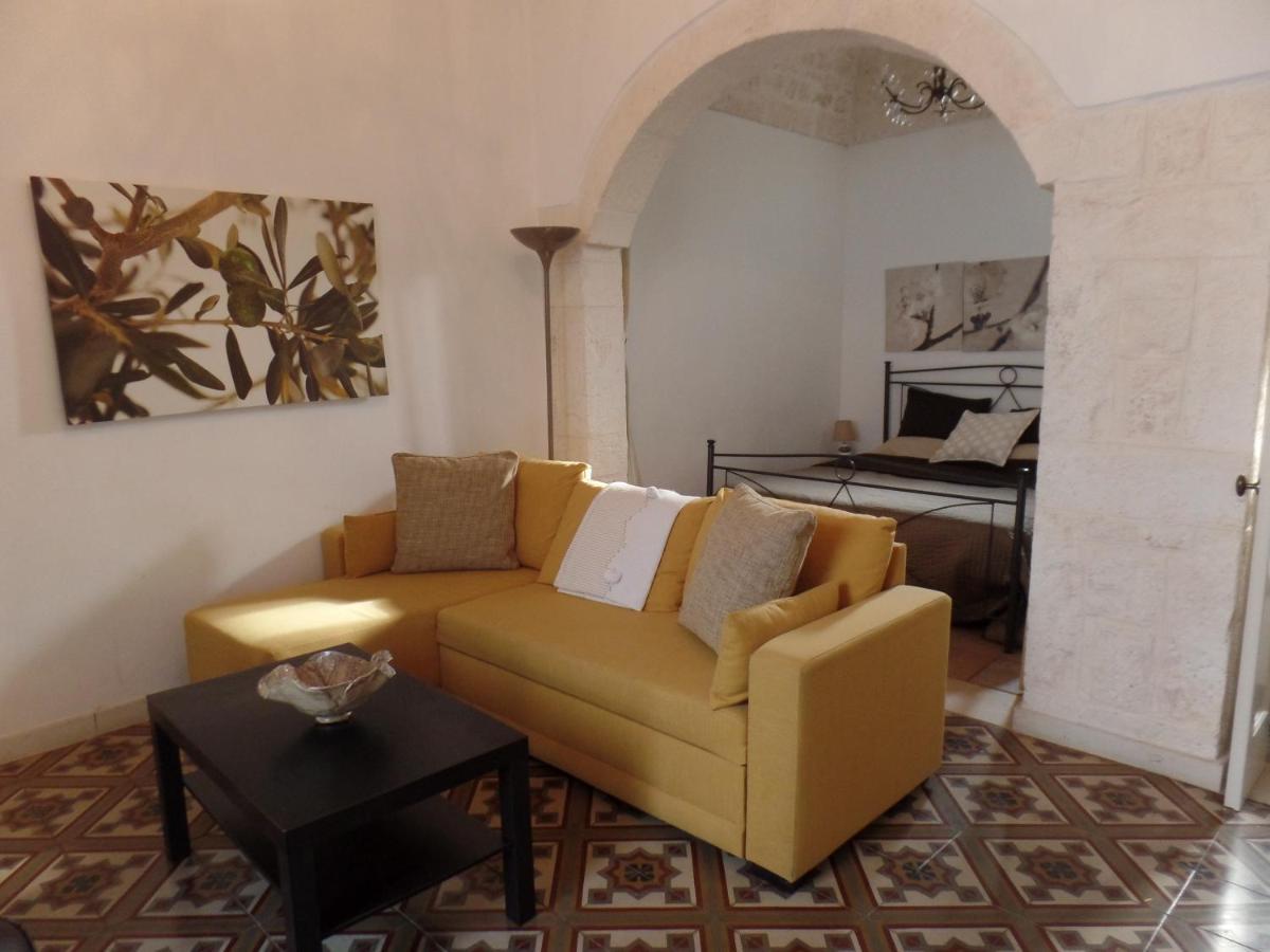 Casa Josephina - Three Level Stone Home With Balcony, 2 Roof Terraces & Sea Views Ostuni Eksteriør bilde