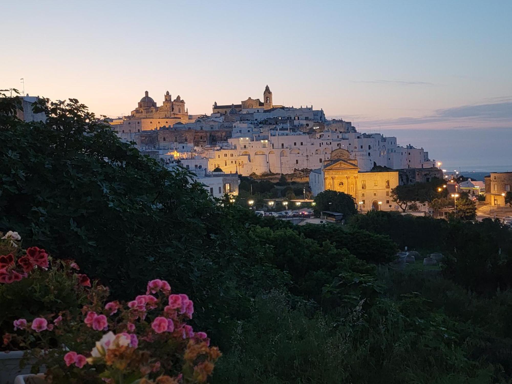 Casa Josephina - Three Level Stone Home With Balcony, 2 Roof Terraces & Sea Views Ostuni Eksteriør bilde