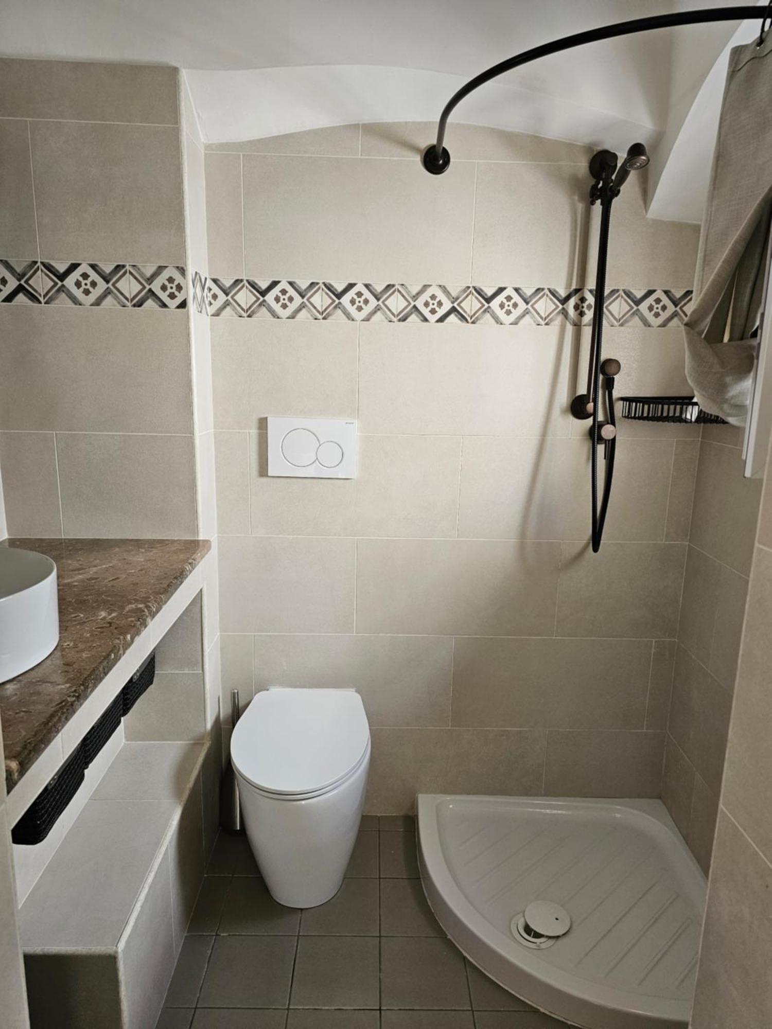 Casa Josephina - Three Level Stone Home With Balcony, 2 Roof Terraces & Sea Views Ostuni Eksteriør bilde