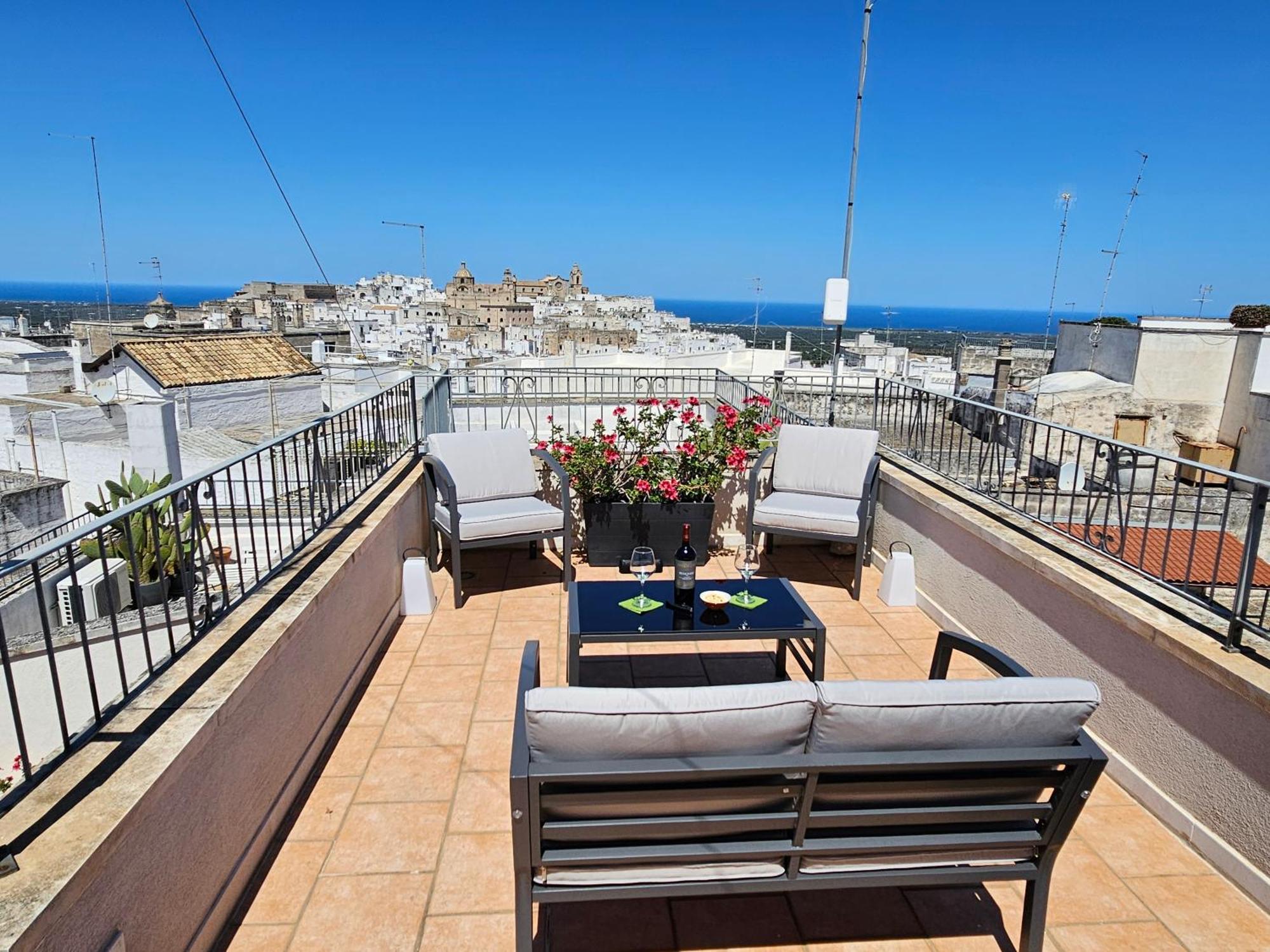 Casa Josephina - Three Level Stone Home With Balcony, 2 Roof Terraces & Sea Views Ostuni Rom bilde