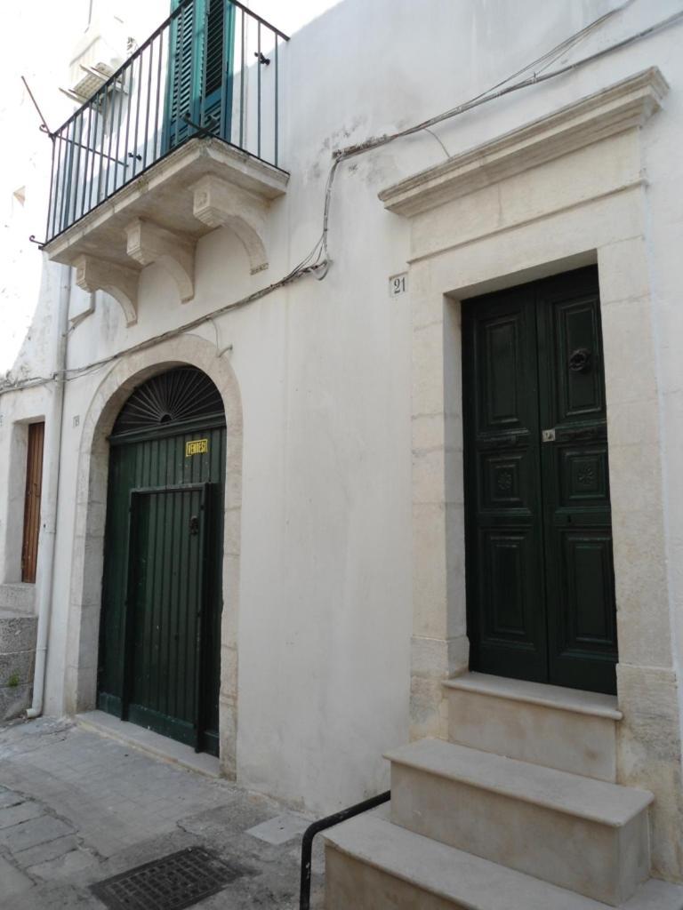 Casa Josephina - Three Level Stone Home With Balcony, 2 Roof Terraces & Sea Views Ostuni Eksteriør bilde